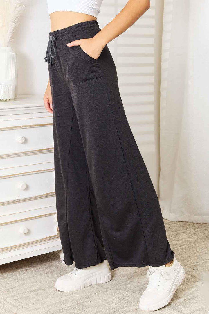 Wide Leg Pocketed Pants for Effortless Style