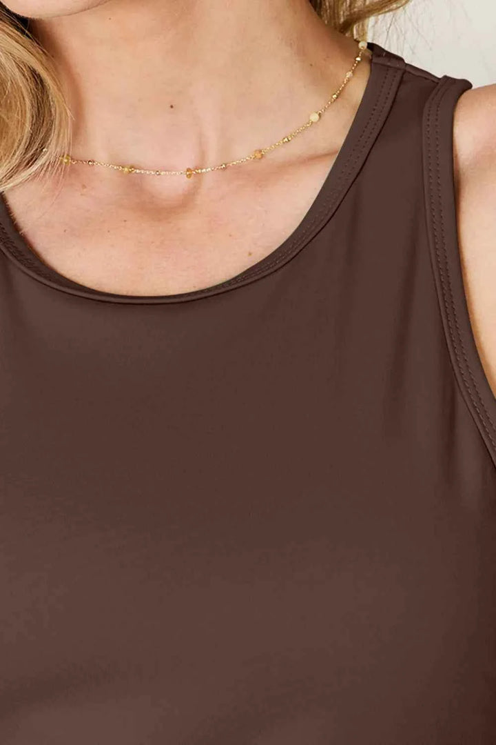 Round Neck Racerback Tank - Stylish Essential for All Sizes